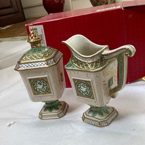 Fitz and Floyd classics Gregorian creamer and sugar